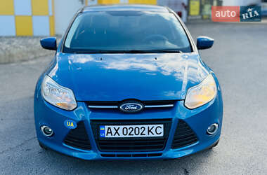 Седан Ford Focus 2011 в 