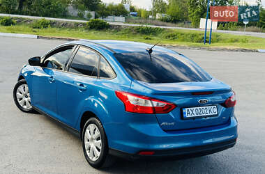 Седан Ford Focus 2011 в 