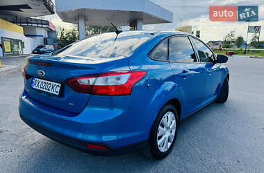 Седан Ford Focus 2011 в 