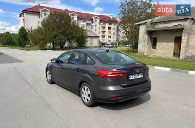 Седан Ford Focus 2016 в 