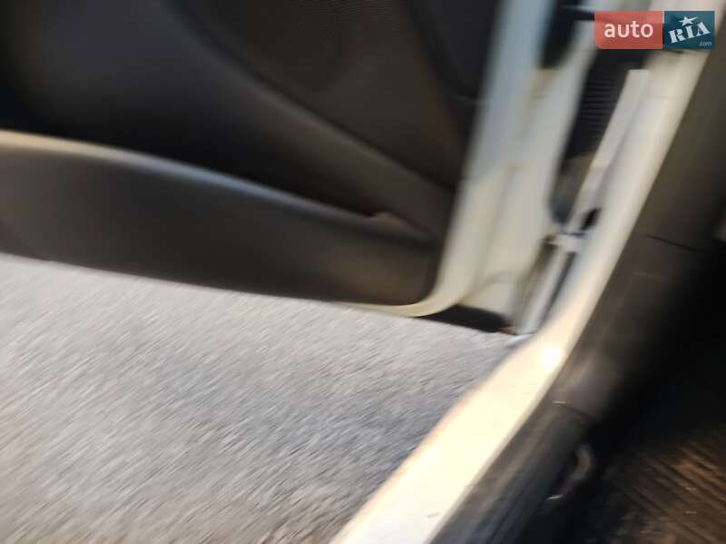 Седан Ford Focus 2004 в Киеве