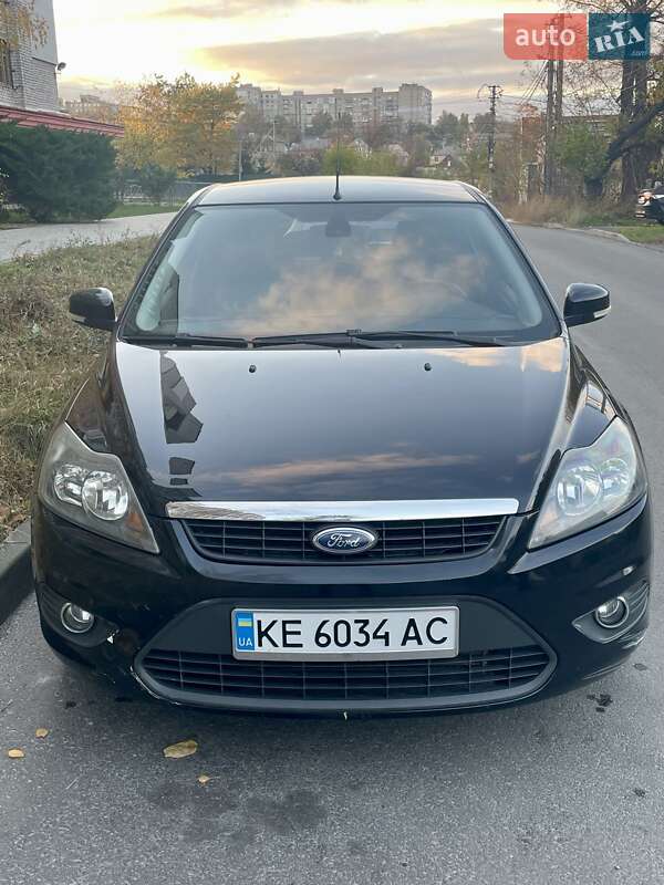Хэтчбек Ford Focus 2010 в Днепре
