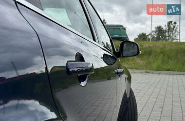 Хэтчбек Ford Focus 2012 в 