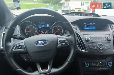 Хэтчбек Ford Focus 2018 в 