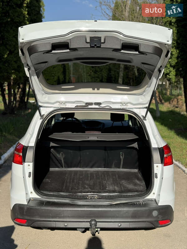 Универсал Ford Focus 2016 в Львове фото 15 Универсал Ford Focus 2016 в Львове