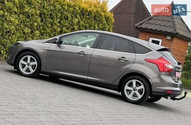 Хетчбек Ford Focus 2014 в 