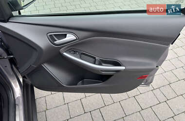 Хетчбек Ford Focus 2014 в 