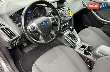Хетчбек Ford Focus 2014 в 