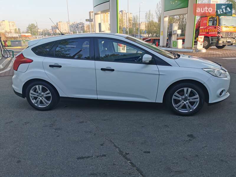 Хэтчбек Ford Focus 2012 в Киеве