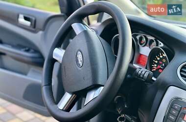 Универсал Ford Focus 2010 в 