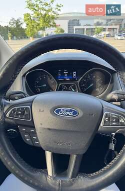 Седан Ford Focus 2018 в 