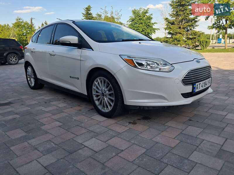 Хетчбек Ford Focus 2015 в Івано-Франківську