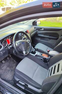 Универсал Ford Focus 2010 в 