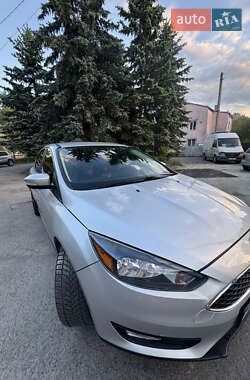 Хэтчбек Ford Focus 2016 в 
