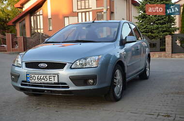 Седан Ford Focus 2005 в 
