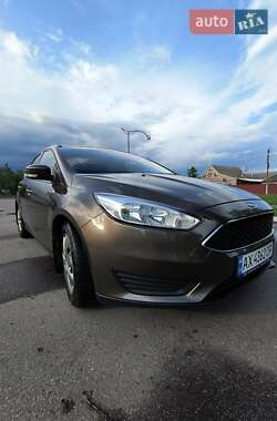 Хэтчбек Ford Focus 2017 в 