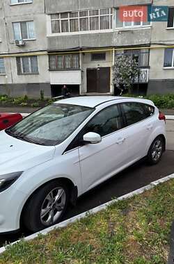 Хэтчбек Ford Focus 2013 в 