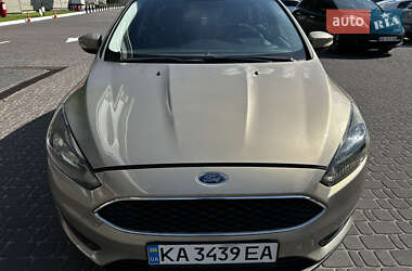 Седан Ford Focus 2014 в 