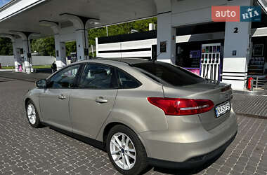 Седан Ford Focus 2014 в 