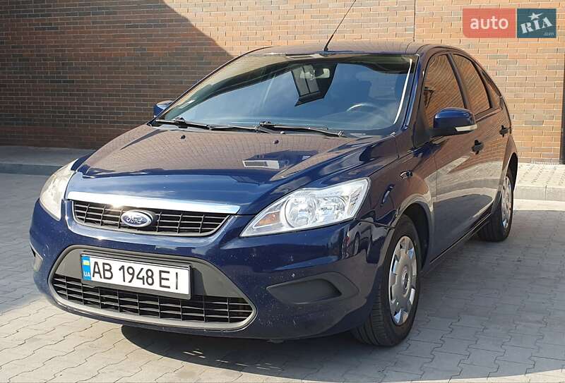 Хетчбек Ford Focus 2011 в 