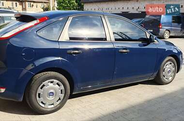Хетчбек Ford Focus 2011 в 