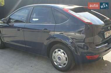 Хетчбек Ford Focus 2011 в 