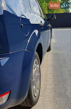 Хетчбек Ford Focus 2011 в 