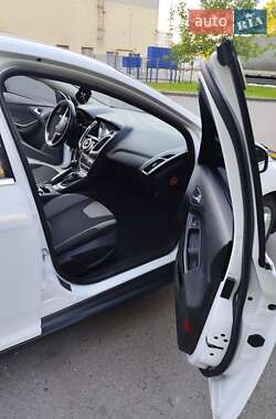Универсал Ford Focus 2012 в 