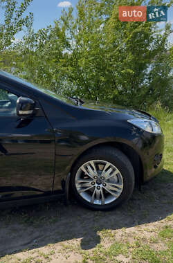 Універсал Ford Focus 2011 в 