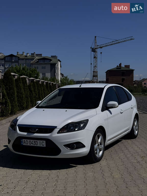 Хэтчбек Ford Focus 2008 в 