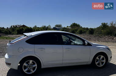 Хэтчбек Ford Focus 2008 в 