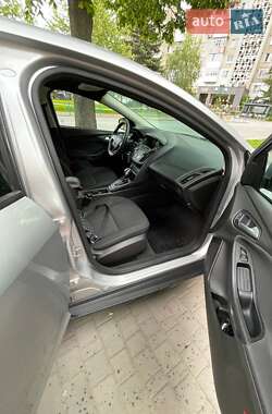 Седан Ford Focus 2016 в 