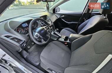 Седан Ford Focus 2011 в 