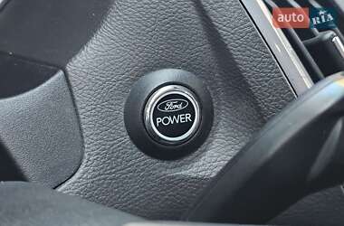 Седан Ford Focus 2011 в 