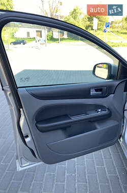 Универсал Ford Focus 2009 в 