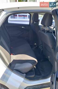 Седан Ford Focus 2014 в 
