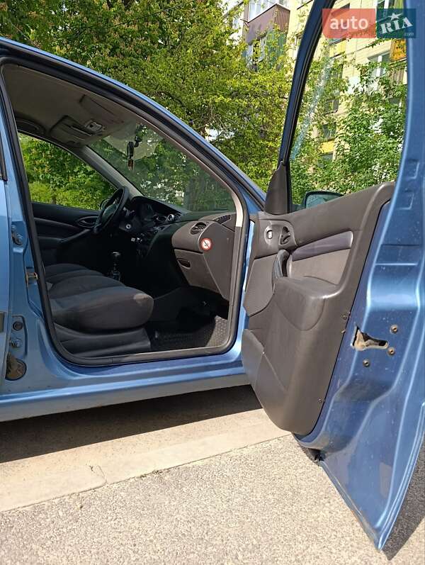 Хэтчбек Ford Focus 2002 в Харькове