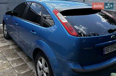 Хэтчбек Ford Focus 2004 в Днепре