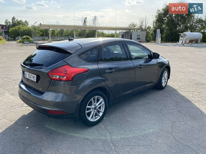 Хэтчбек Ford Focus 2016 в Днепре