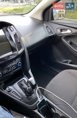 Хэтчбек Ford Focus 2016 в 