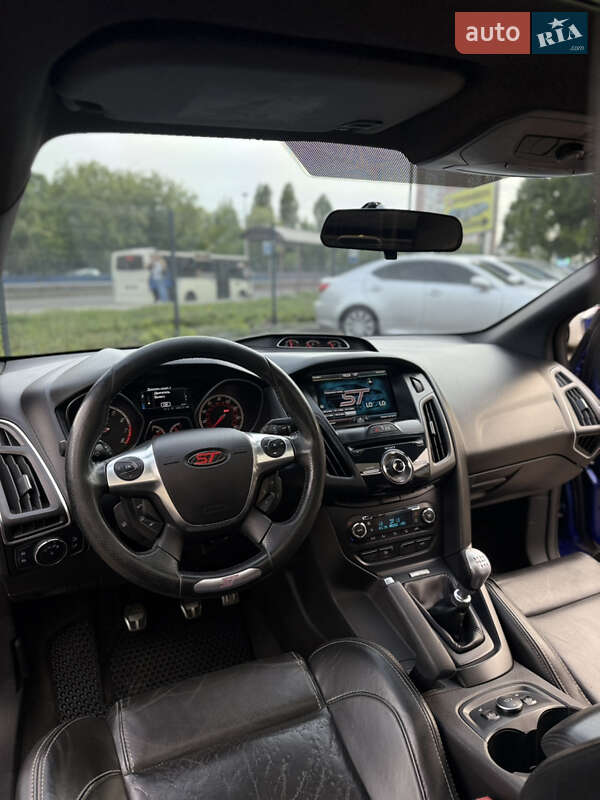 Хетчбек Ford Focus 2013 в Києві