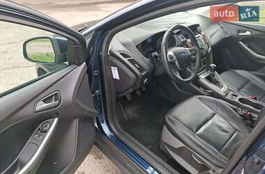 Седан Ford Focus 2011 в 