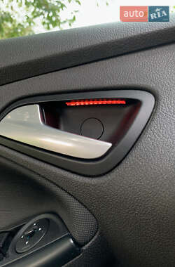 Хэтчбек Ford Focus 2013 в 