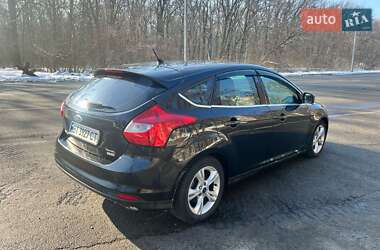 Хетчбек Ford Focus 2013 в 