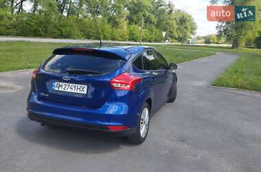 Хэтчбек Ford Focus 2015 в 