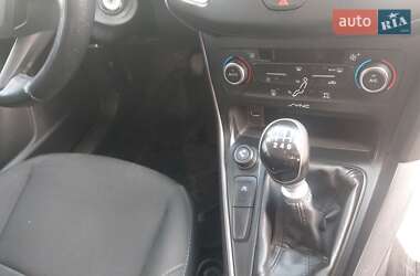 Хэтчбек Ford Focus 2015 в 