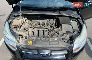 Хэтчбек Ford Focus 2014 в 