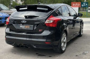 Хэтчбек Ford Focus 2014 в 