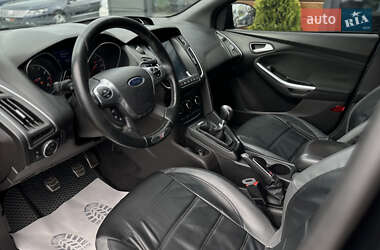 Хэтчбек Ford Focus 2014 в 