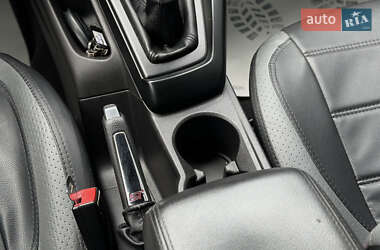 Хэтчбек Ford Focus 2014 в 